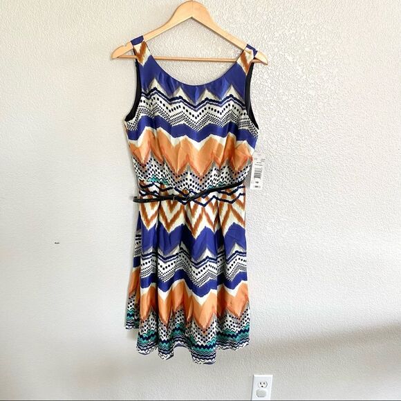 Isabel & Nina Fit & Flare Silky Dress – Blue Geometric , Size 10, NWT - Picture 2 of 9